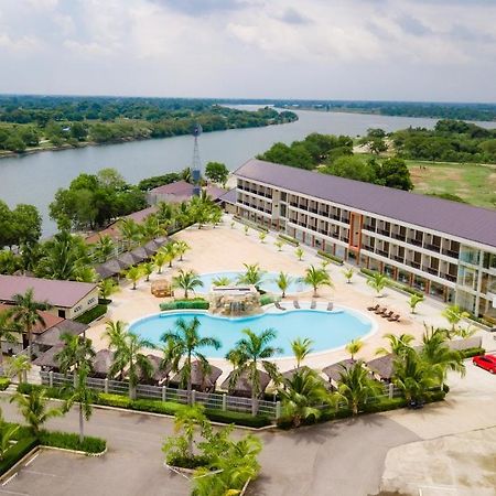 River Palm Hotel And Resort Powered By Cocotel Bugallon Экстерьер фото